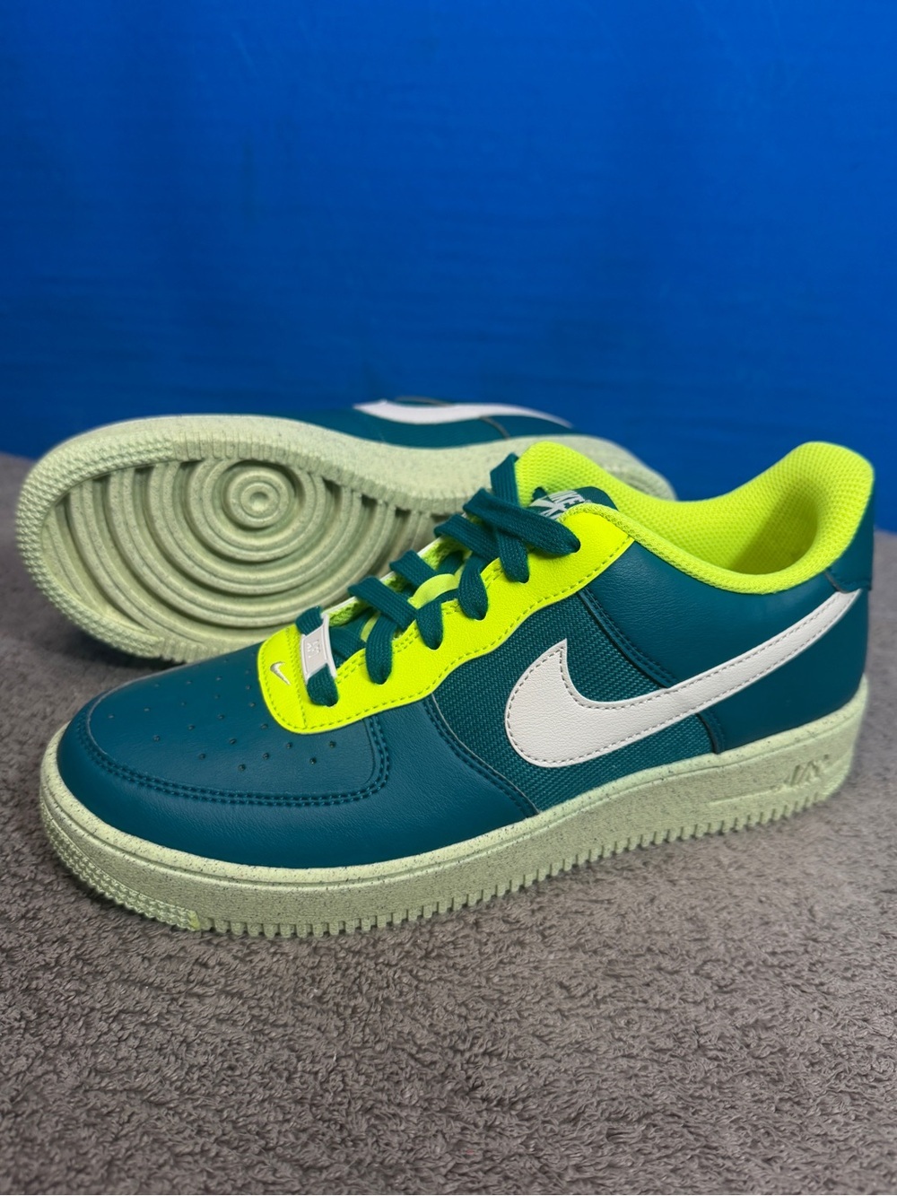 Nike Air Force 1 GS
Brand new